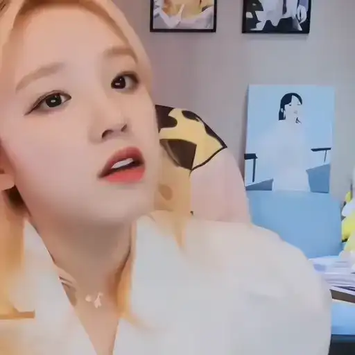 Sticker 🧞‍♀️