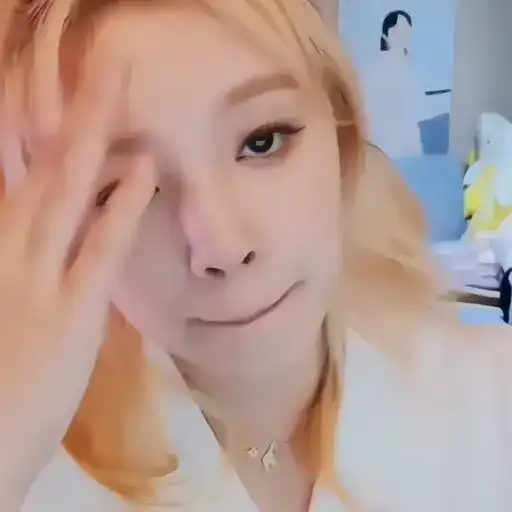 Sticker 🧞‍♀️