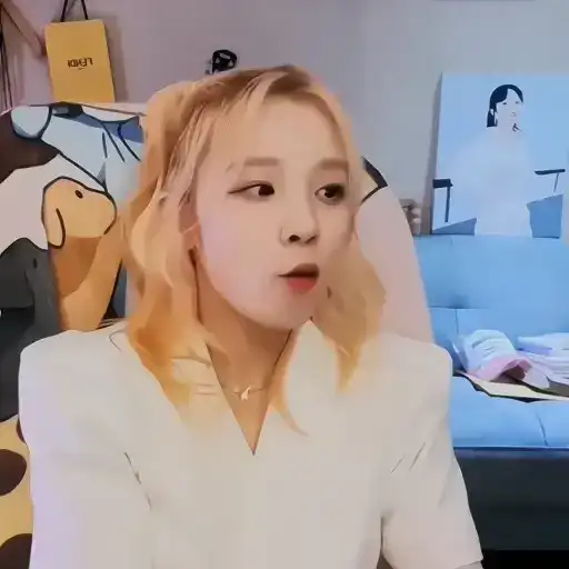 Sticker 🧞‍♀️