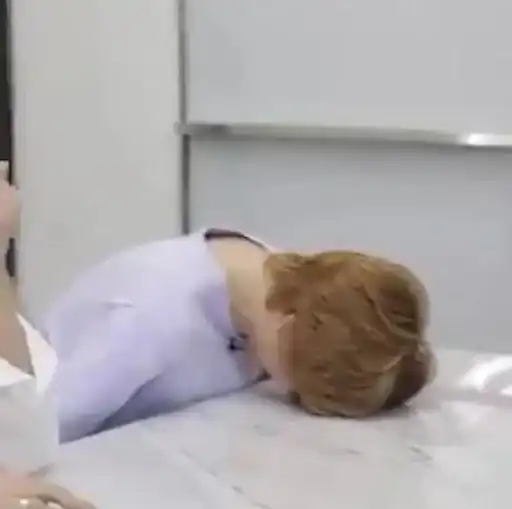 Sticker 🤦‍♀️