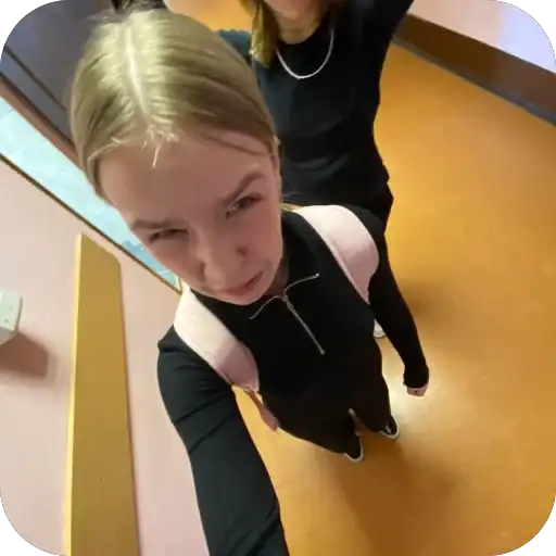 Мисс карина😖 preview