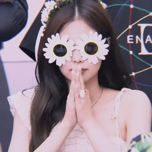 ✧*ೃ * :: Kanalaa as Jennie preview