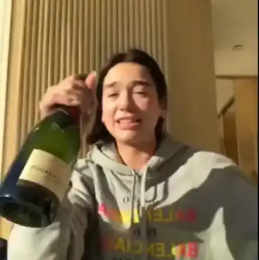 Dua mad core preview