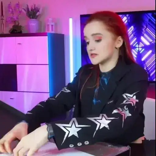 Daniela_gif_2.0 preview