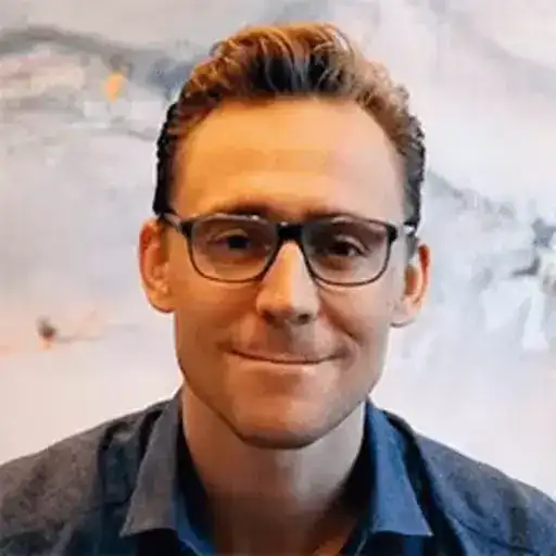 Tom Hiddleston preview