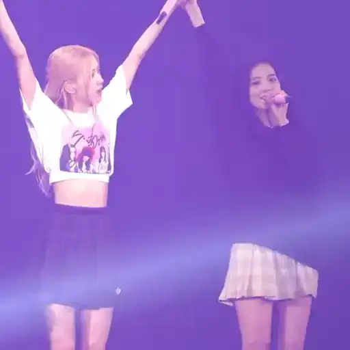 Sticker 👩‍❤️‍💋‍👩