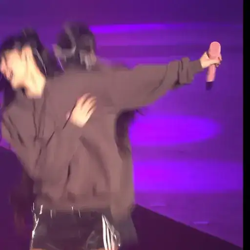 Sticker 👩‍❤️‍💋‍👩