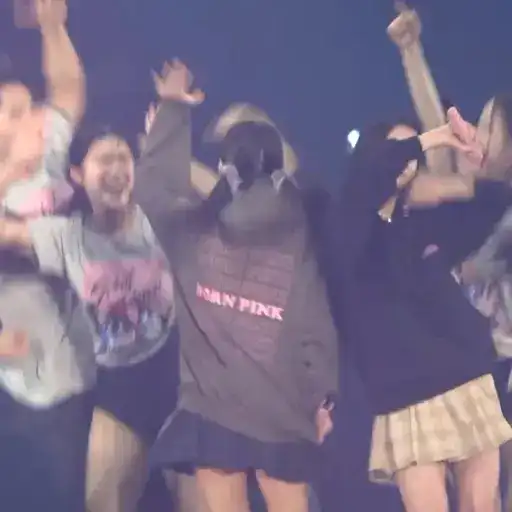 Sticker 👩‍❤️‍💋‍👩