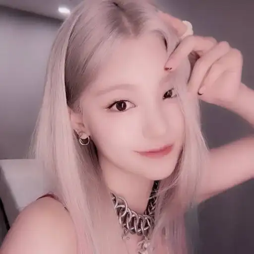 황예지 HWANG YE-JI preview